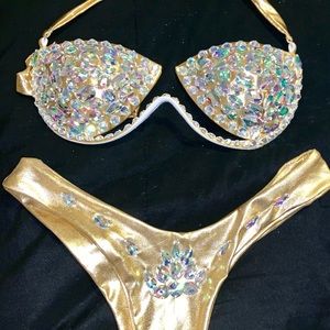 Festival queen lingerie set in Gold. Brand new